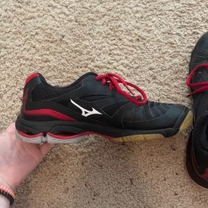 Volleyball shoes